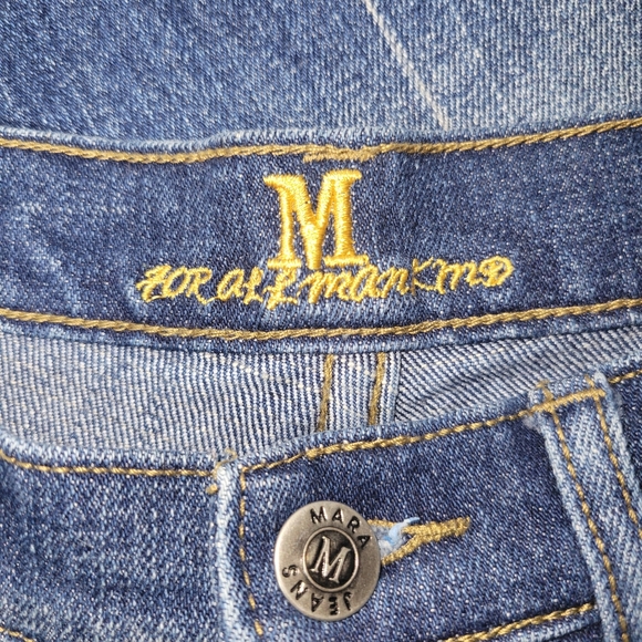 Mara For All Mankind Dark Wash Capris Size 9/10 - Picture 4 of 5